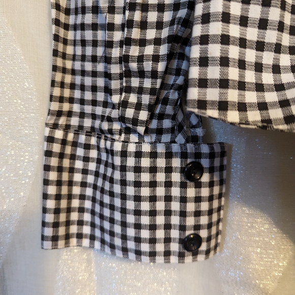 Pin-up style button up. Black & White. Size L. Pinup Couture. - Picture 4 of 7